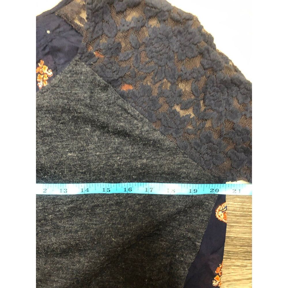 Miss Me Sweater S Navy Sheer Lace Shoulders High-low Floral Boho Mixed Media - Picture 10 of 11